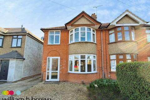 3 bedroom house to rent, Kingsgate Drive, IPSWICH