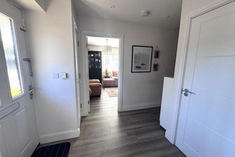 4 bedroom end of terrace house for sale, William Way, Godstone