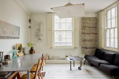 2 bedroom flat for sale, Stoke Newington High Street