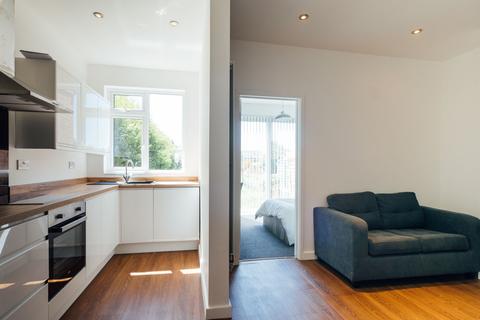 5 bedroom house to rent, Woodlands Drive, Loughborough LE11