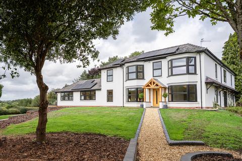 5 bedroom country house for sale, Northwick Road, Bevere, Worcester Worcestershire, WR3 7RE