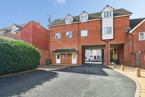 2 bedroom flat for sale, Cobden Street, Wednesbury, West Midlands, WS10