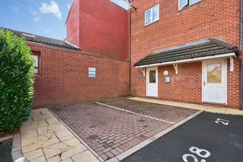 2 bedroom flat for sale, Cobden Street, Wednesbury, West Midlands, WS10