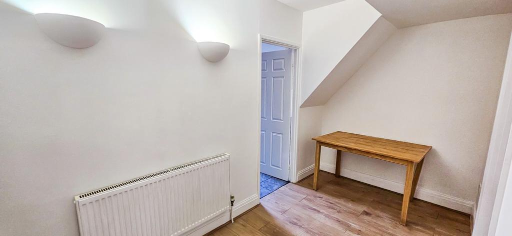 House in London, Canning Town - View 3