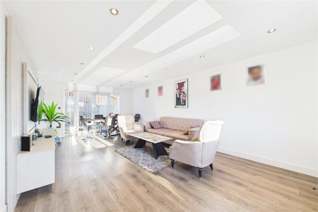 House in Reading - View 3