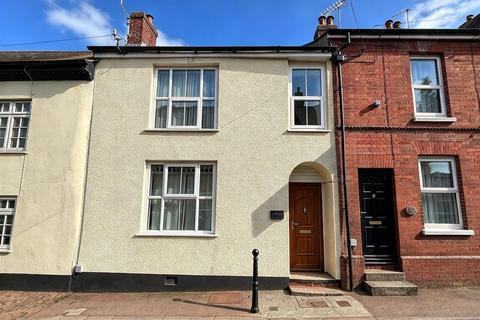 4 bedroom terraced house to rent