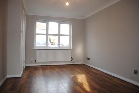 2 bedroom terraced house to rent, Broomfield Close, Winsford