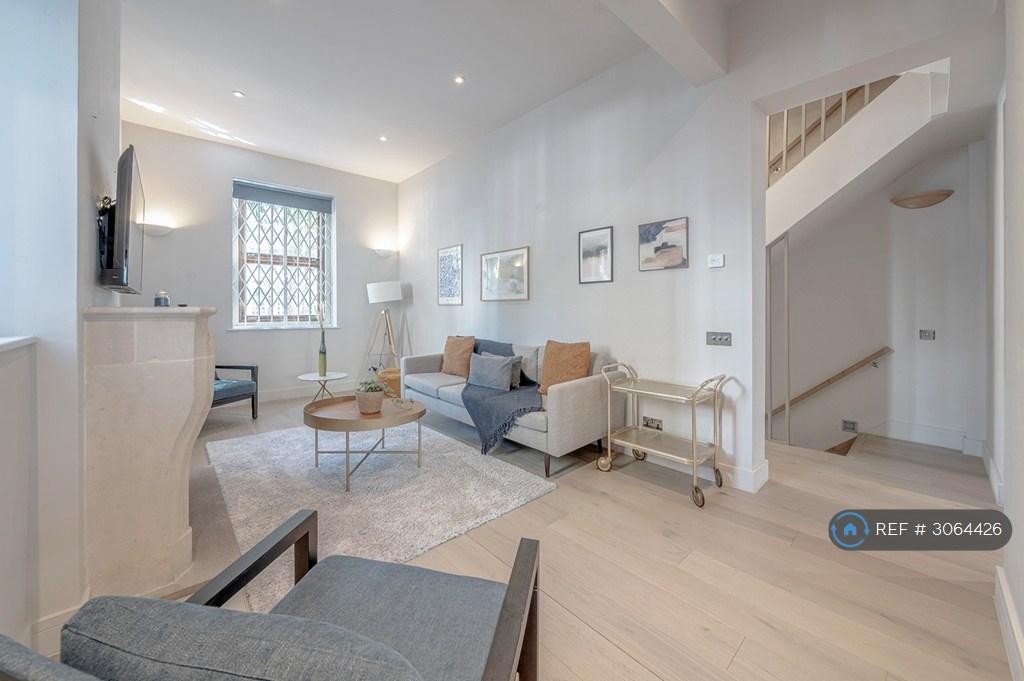 House in London - View 2