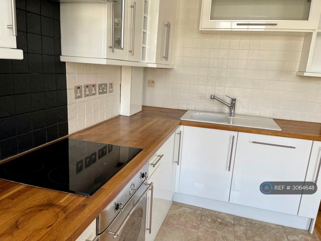Apartment in London - View 3