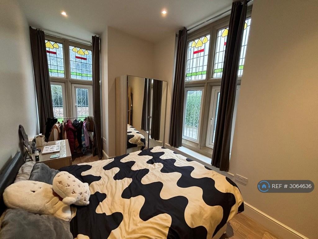 Apartment in Leeds - View 2