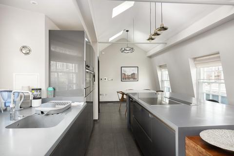 undefined, Garrick Street, Covent Garden, WC2E