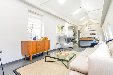 undefined, Garrick Street, Covent Garden, WC2E