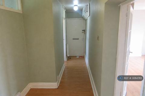 2 bedroom flat to rent, Ballindean Terrace, Dundee, DD4