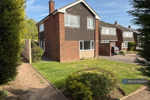 3 bedroom detached house to rent, St Mary's Road, Lichfield, WS13