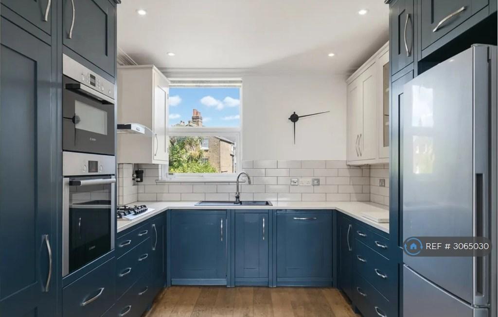 Apartment in London - View 3