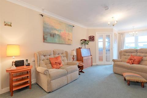 2 bedroom apartment for sale, Weavers Court, Hamilton