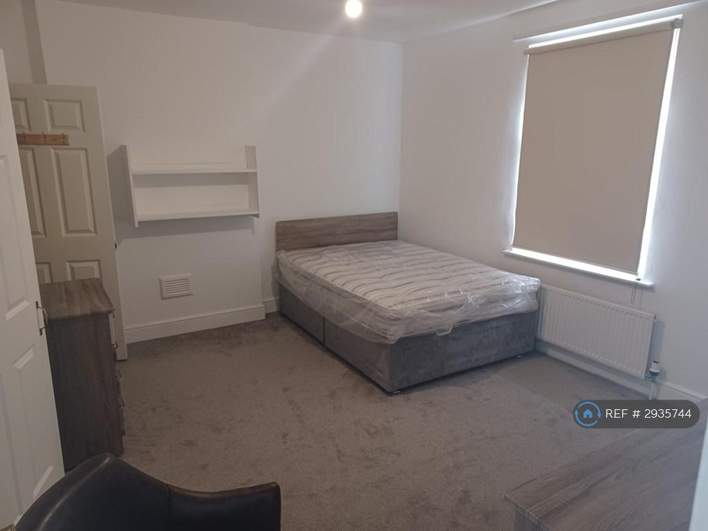 Apartment in London - View 2