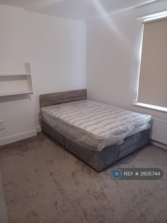 Apartment in London - View 3