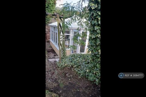 2 bedroom semi-detached house to rent, Old Lane, Stoke-On-Trent, ST6