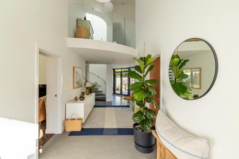 3 bedroom detached house for sale, Central Glastonbury