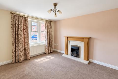 2 bedroom townhouse for sale, St Johns Close, Cleckheaton, BD19