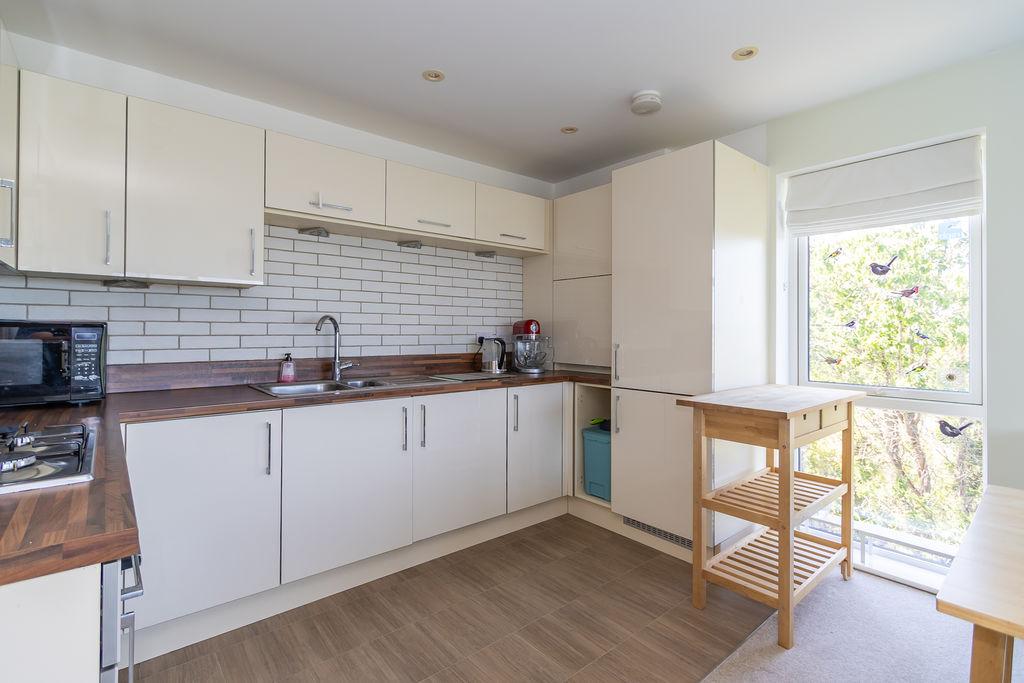 Apartment in Penarth, Vale of Glamorgan - View 3