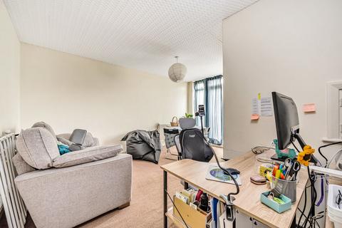 1 bedroom apartment to rent, Arundel House, Heathfield Road, Croydon