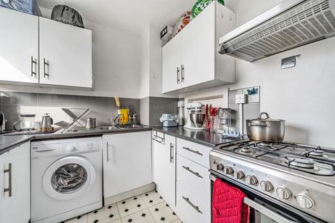 1 bedroom apartment to rent, Arundel House, Heathfield Road, Croydon