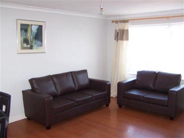 Apartment in Harrow - View 4