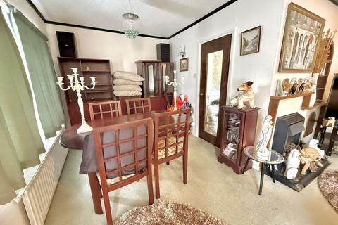 2 bedroom park home for sale, Woodside Home Park, Woodside