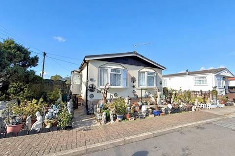 2 bedroom park home for sale, Woodside Home Park, Woodside