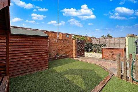 3 bedroom end of terrace house for sale, Partridge Green, SS13