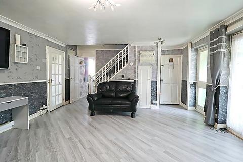 3 bedroom end of terrace house for sale, Partridge Green, SS13