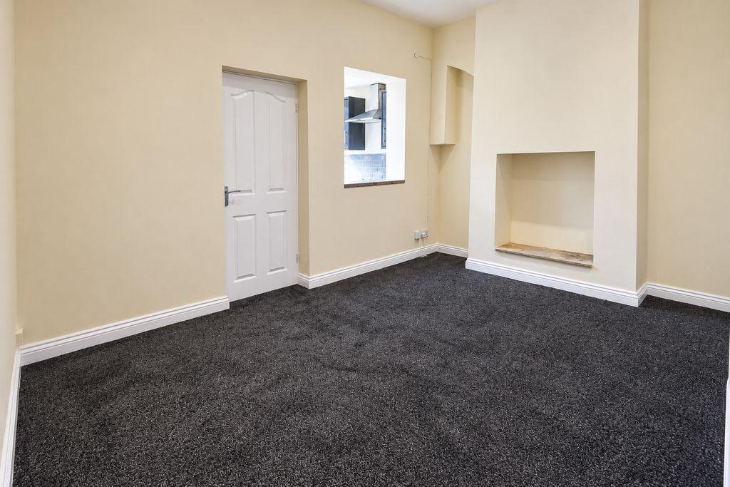 House in Leigh - View 5