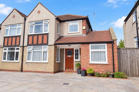 4 bedroom semi-detached house for sale, Kings Way, Harrow