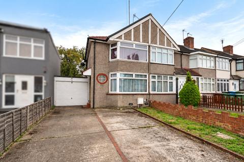 2 bedroom end of terrace house for sale, Parkside Avenue, Bexleyheath, Kent, DA7