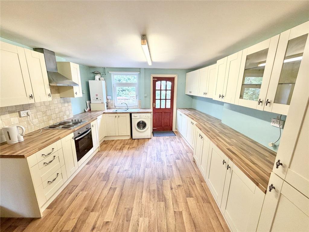House in Gorton - View 4