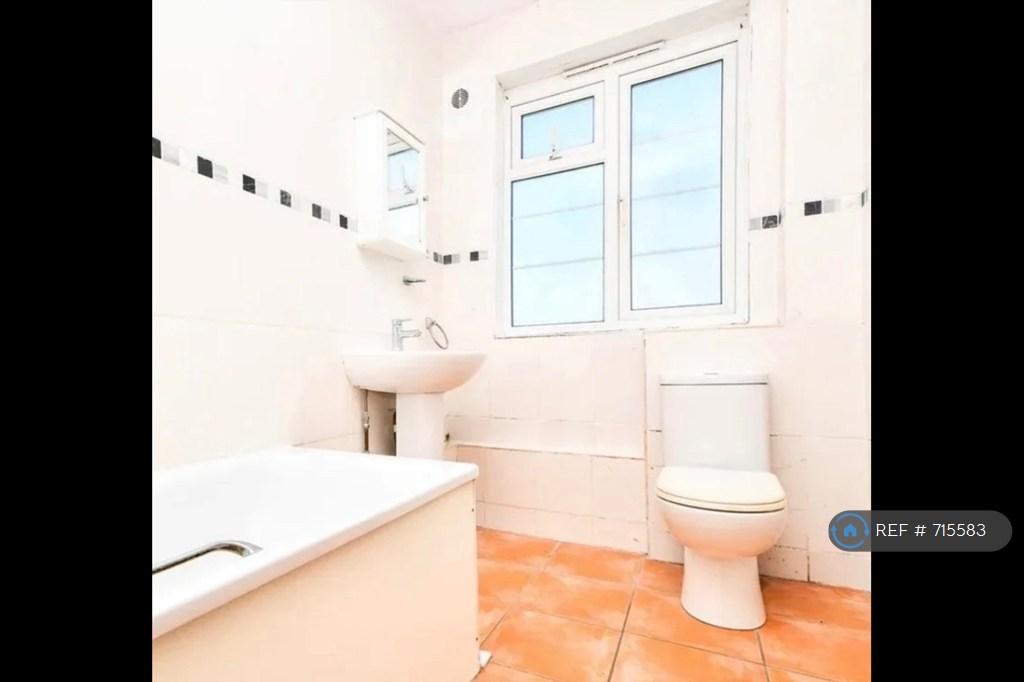 Apartment in London - View 3