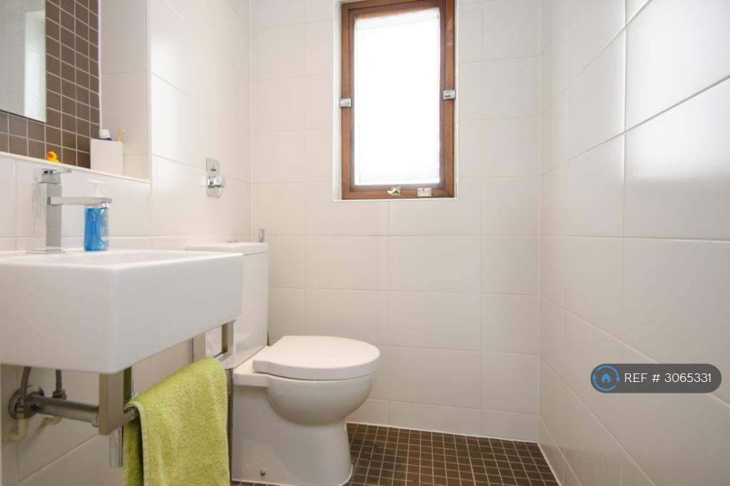 Apartment in London, Kentish Town - View 2