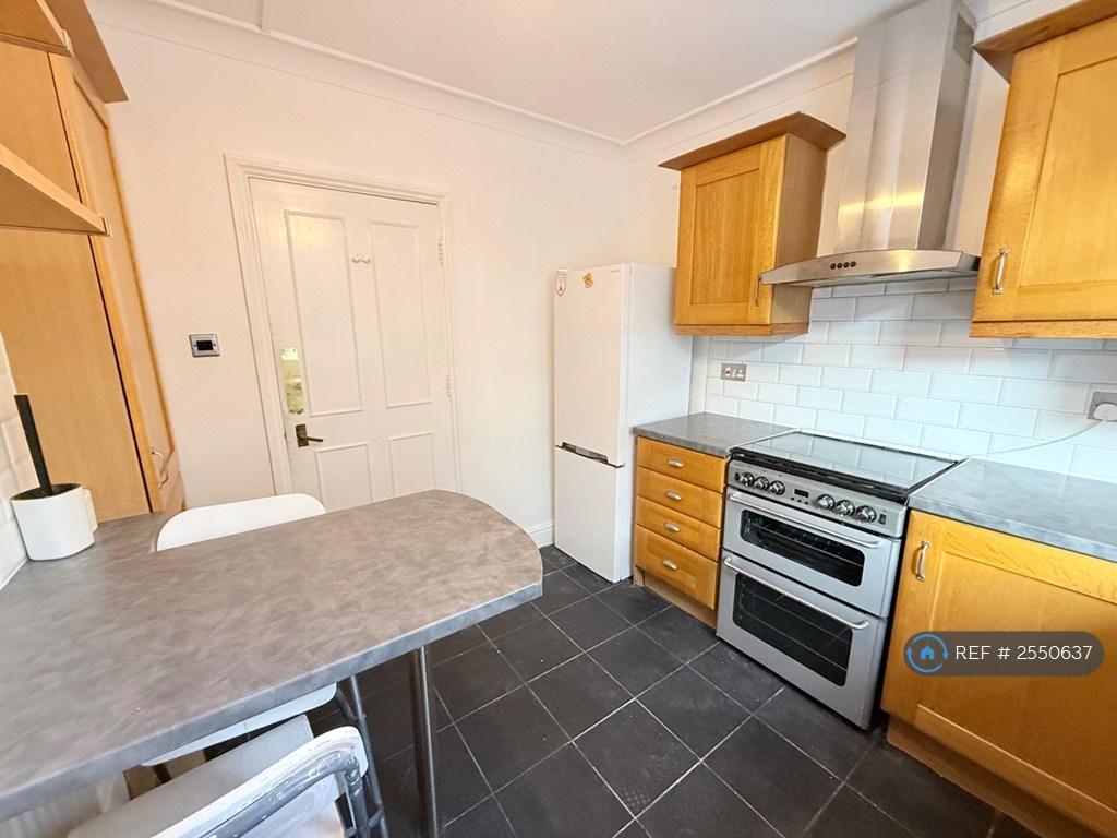 House in London - View 5