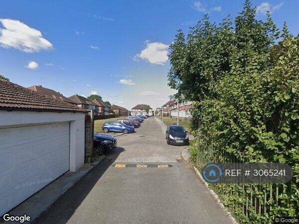 Apartment in Ilford - More