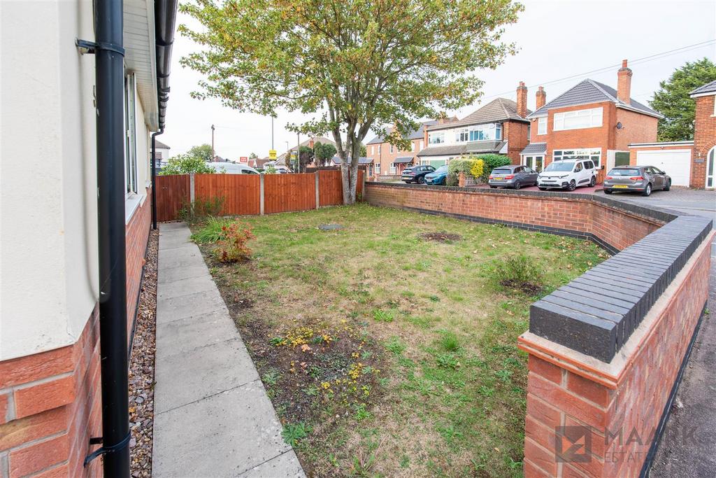 House in Leicester - More