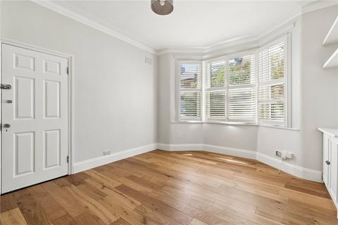 2 bedroom apartment to rent, Crusoe Road, Mitcham CR4