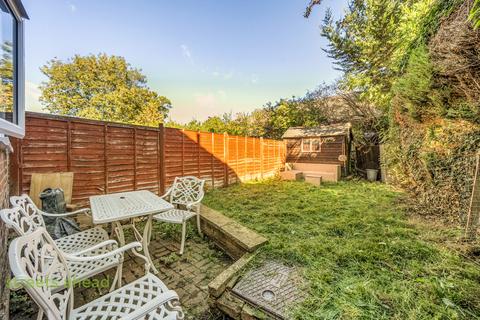 undefined, Stoats Nest Road, Coulsdon, CR5