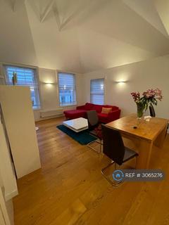 2 bedroom flat to rent, High St, Canterbury, CT1