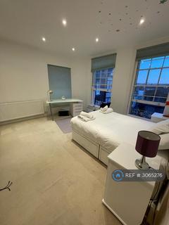2 bedroom flat to rent, High St, Canterbury, CT1
