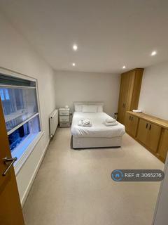 2 bedroom flat to rent, High St, Canterbury, CT1