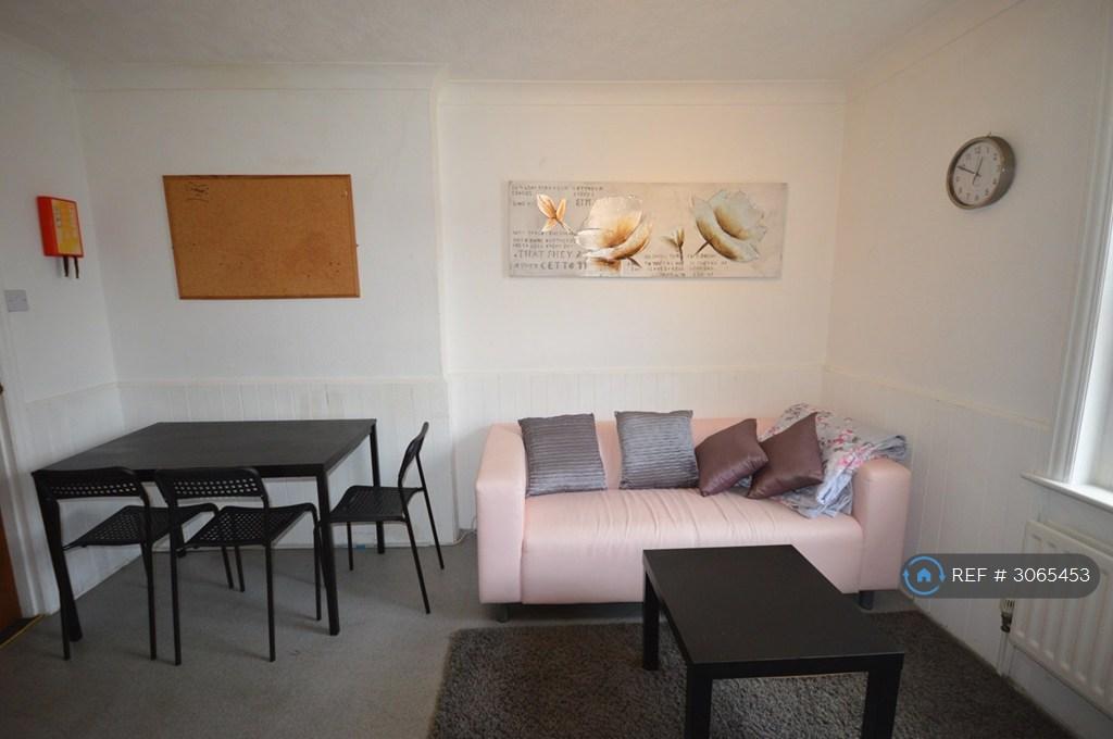 Apartment in Bournemouth - View 5