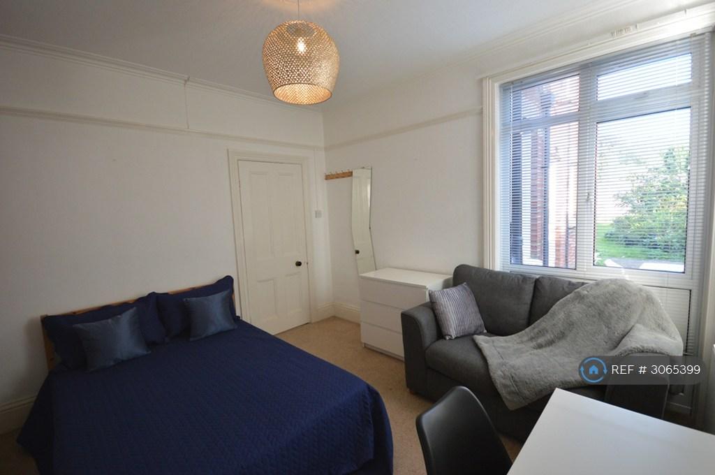 Apartment in Bournemouth - View 4