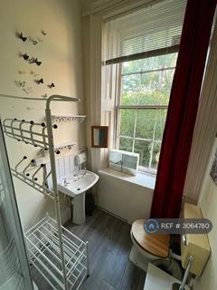 Studio to rent, Hillhead, Glasgow, G12